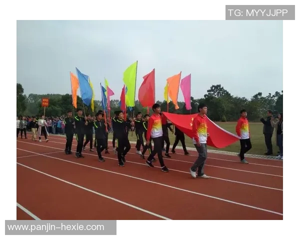 高清足球明星台灯图片展示点亮你的居家生活与运动激情